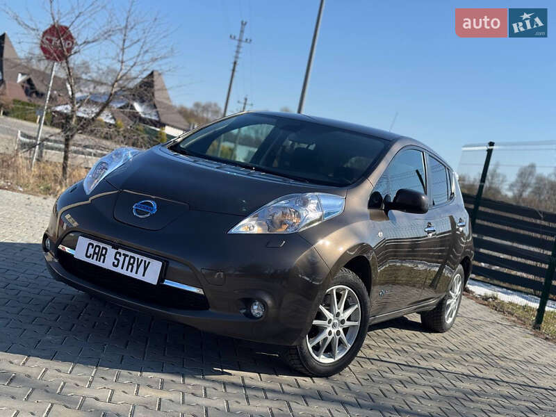 Хэтчбек Nissan Leaf 2017 в Стрые