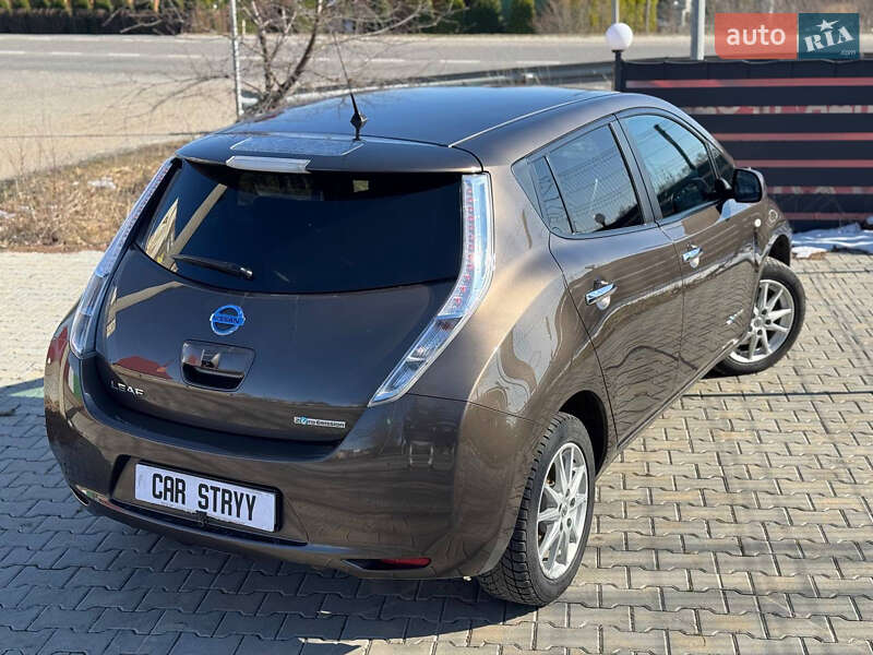 Хэтчбек Nissan Leaf 2017 в Стрые