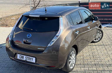Хетчбек Nissan Leaf 2017 в 