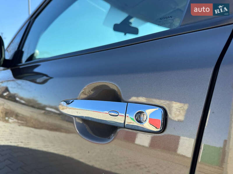 Хэтчбек Nissan Leaf 2017 в Стрые
