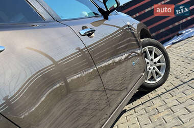Хетчбек Nissan Leaf 2017 в 