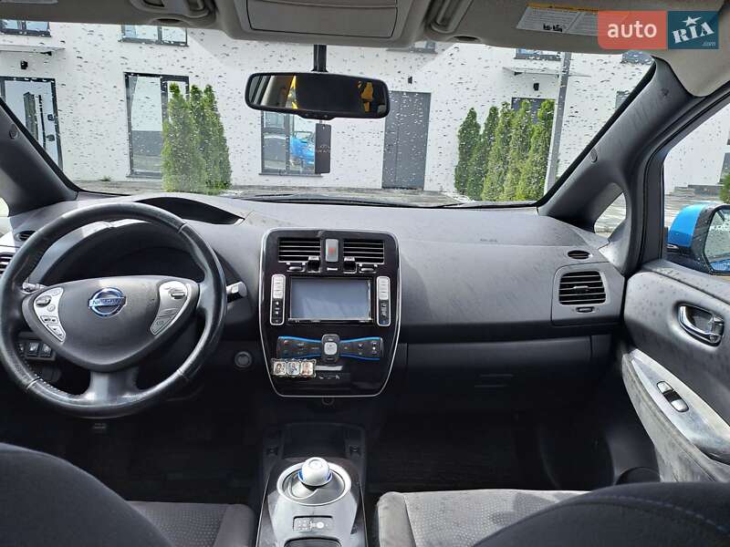 Хетчбек Nissan Leaf 2013 в Вишневому