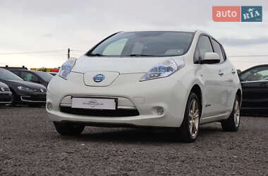 Хэтчбек Nissan Leaf 2013 в 