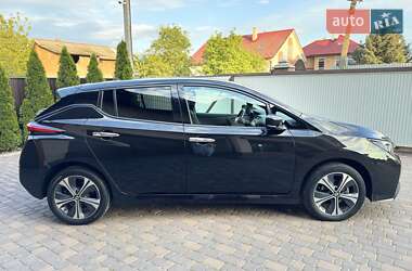 Хетчбек Nissan Leaf 2019 в 