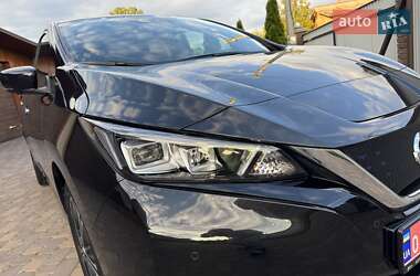 Хетчбек Nissan Leaf 2019 в 