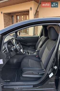 Хетчбек Nissan Leaf 2019 в 
