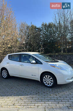 Хэтчбек Nissan Leaf 2016 в Хмельницком