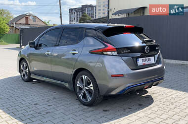 Хэтчбек Nissan Leaf 2019 в 