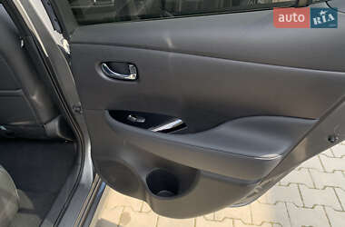 Хэтчбек Nissan Leaf 2019 в 