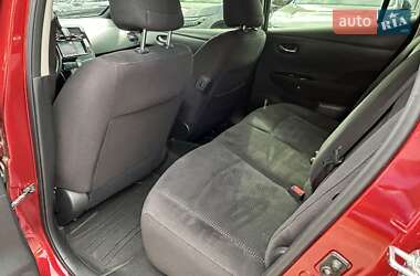 Хетчбек Nissan Leaf 2013 в 