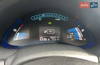 Хетчбек Nissan Leaf 2013 в 