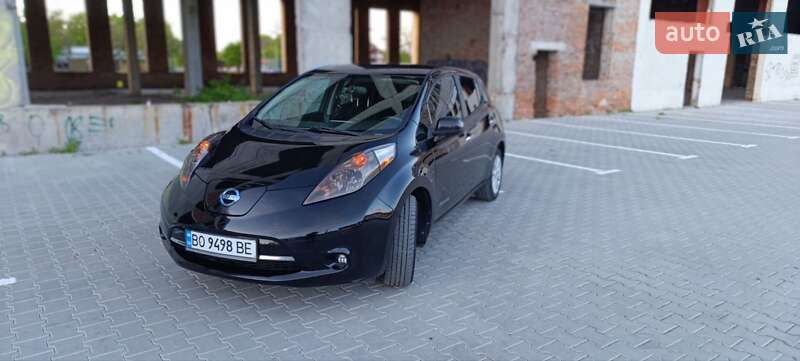 Хетчбек Nissan Leaf 2015 в Тернополі