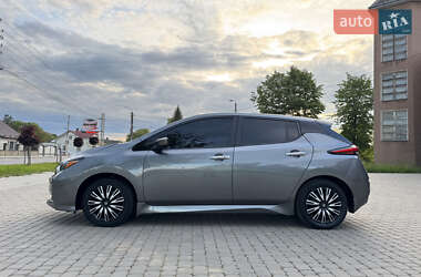 Хетчбек Nissan Leaf 2022 в 