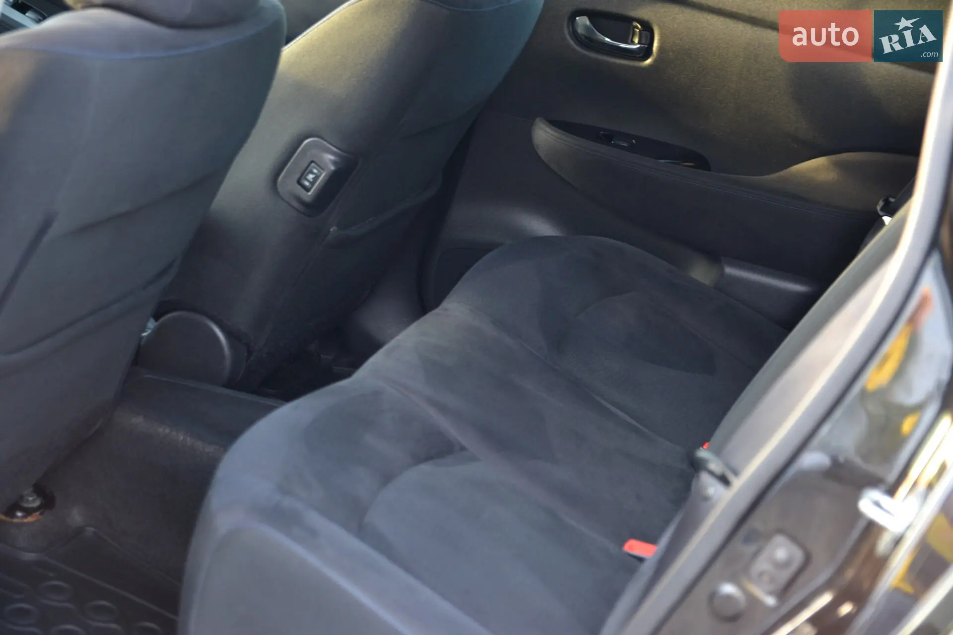 2013 Nissan Leaf - мініатюра 17