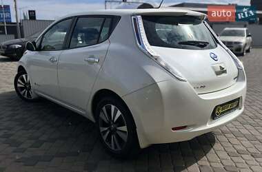 Хетчбек Nissan Leaf 2017 в 