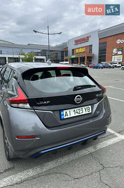 Хетчбек Nissan Leaf 2018 в 