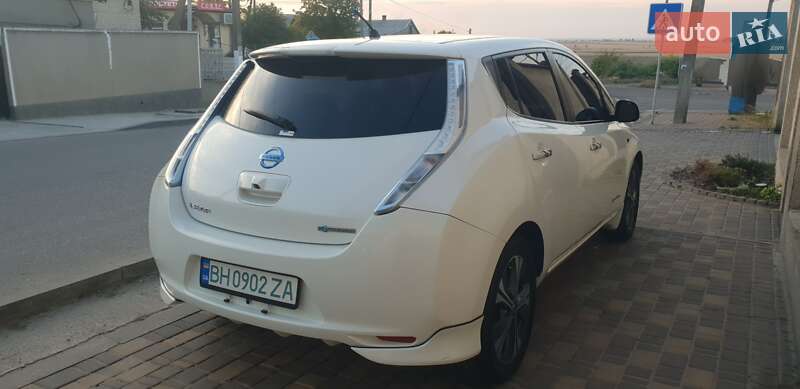 Хэтчбек Nissan Leaf 2014 в Белгороде-Днестровском
