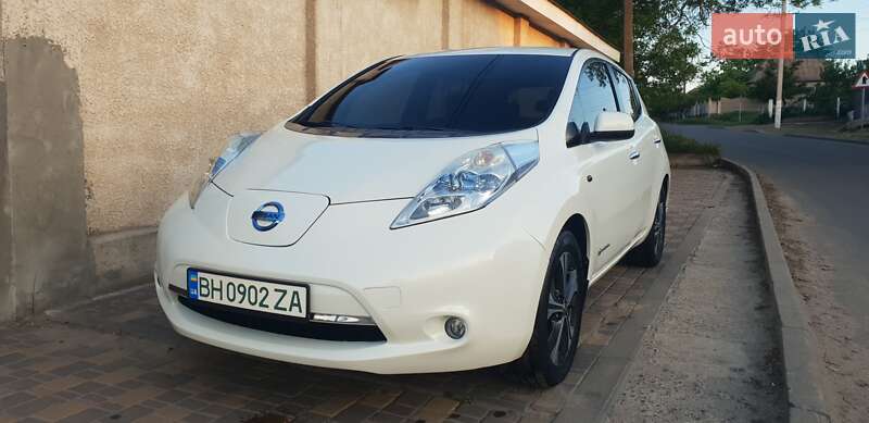Хэтчбек Nissan Leaf 2014 в Белгороде-Днестровском