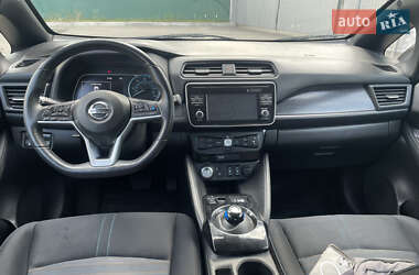 Хетчбек Nissan Leaf 2018 в 