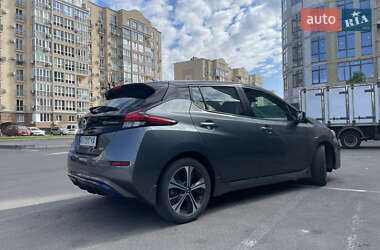 Хетчбек Nissan Leaf 2018 в 