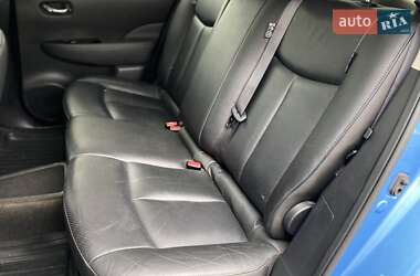 Хэтчбек Nissan Leaf 2013 в 