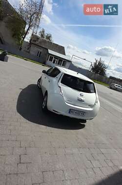Хэтчбек Nissan Leaf 2016 в 