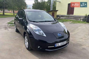 Хэтчбек Nissan Leaf 2012 в 