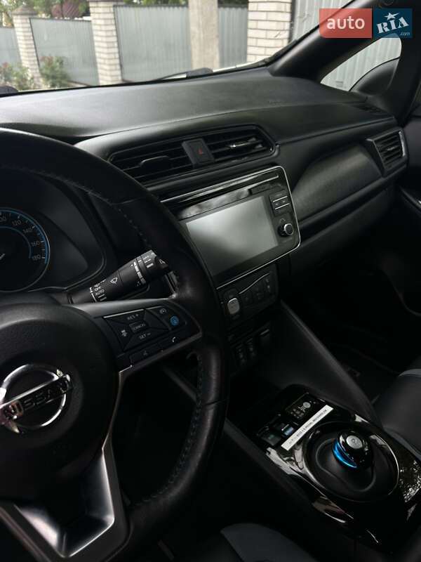 Хетчбек Nissan Leaf 2019 в Тернополі