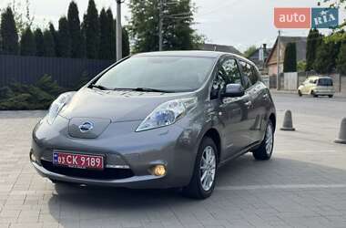 Хетчбек Nissan Leaf 2015 в Рівному