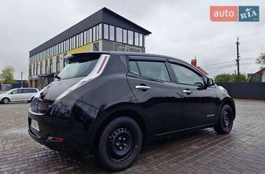 Хэтчбек Nissan Leaf 2014 в 