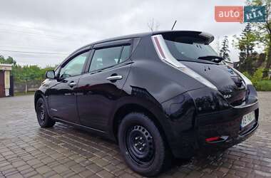 Хэтчбек Nissan Leaf 2014 в 