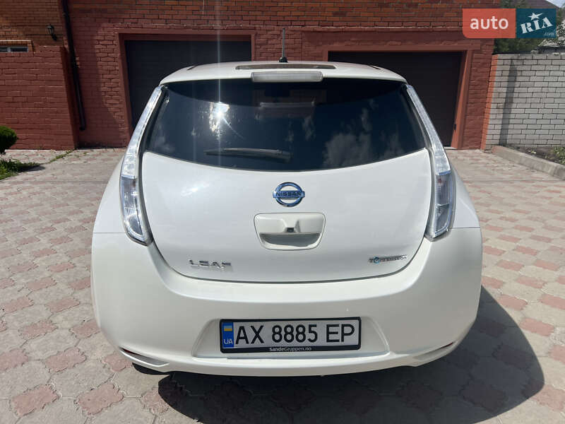 Хетчбек Nissan Leaf 2014 в Харкові
