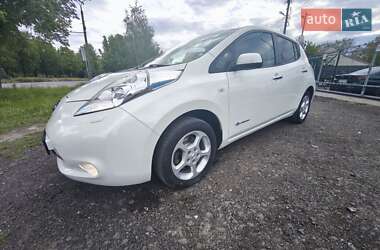 Хэтчбек Nissan Leaf 2017 в 