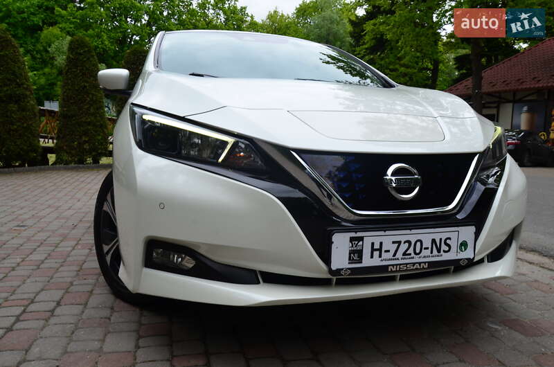 Хэтчбек Nissan Leaf 2020 в Трускавце