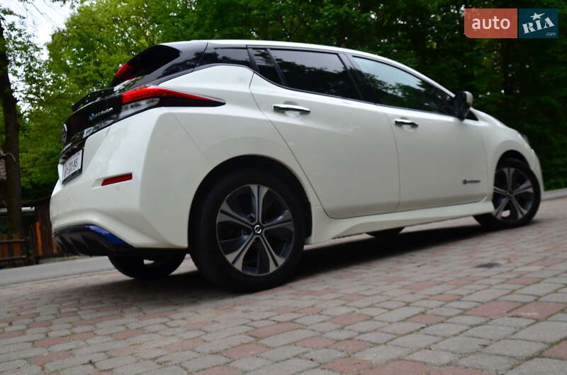 Хэтчбек Nissan Leaf 2020 в Трускавце