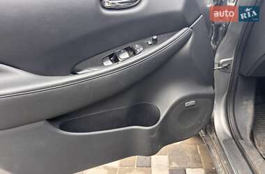 Хетчбек Nissan Leaf 2013 в 