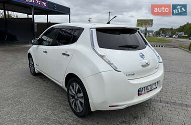 Хэтчбек Nissan Leaf 2013 в 