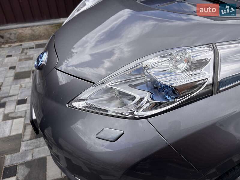 Хэтчбек Nissan Leaf 2013 в Житомире