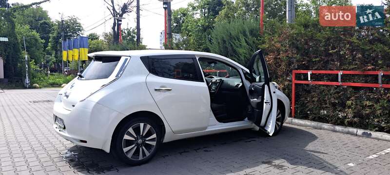 Хетчбек Nissan Leaf 2016 в Вінниці