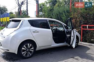Хэтчбек Nissan Leaf 2016 в 