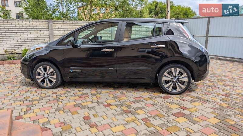 Хэтчбек Nissan Leaf 2014 в Ивано-Франковске