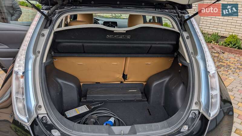 Хэтчбек Nissan Leaf 2014 в Ивано-Франковске
