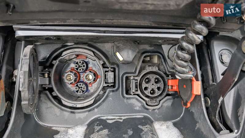 Хэтчбек Nissan Leaf 2014 в Ивано-Франковске