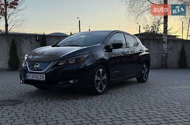 Хэтчбек Nissan Leaf 2018 в 