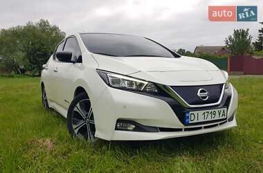 Хэтчбек Nissan Leaf 2018 в Переяславе