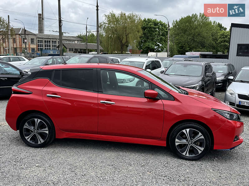 Хэтчбек Nissan Leaf 2020 в Хмельницком