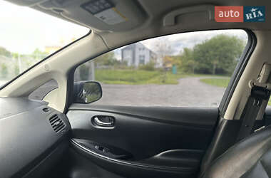 Хэтчбек Nissan Leaf 2015 в 
