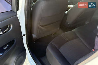 Хэтчбек Nissan Leaf 2018 в 