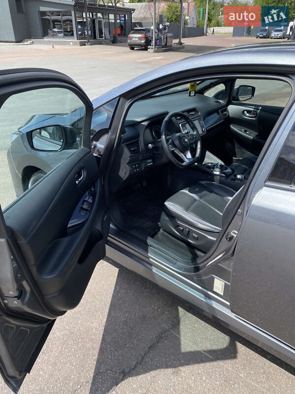 Хетчбек Nissan Leaf 2020 в Житомирі