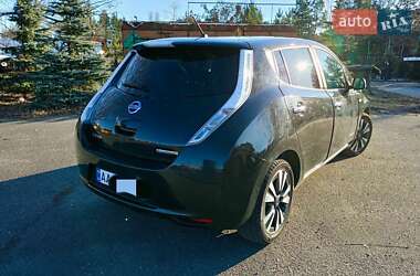 Хэтчбек Nissan Leaf 2015 в 